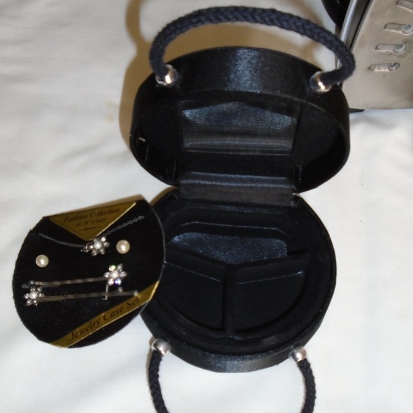 Vintage Leather Jewelry Box - Etsy Vintage  3 Piece Jewelry Set Plus Carrying Case